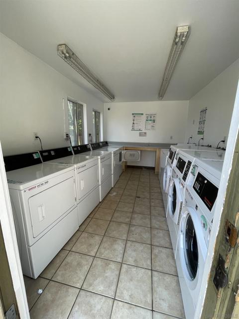 4222 Menlo Ave, San Diego CA: https://media.crmls.org/mediaz/922e5e06-2144-47fd-9841-e0dfa275dc0e.jpg