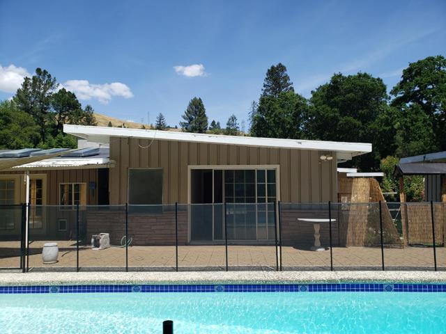 528 Moraga, Orinda CA: https://media.crmls.org/mediaz/922e6a70-be18-4042-903a-151f8b980d13.jpg