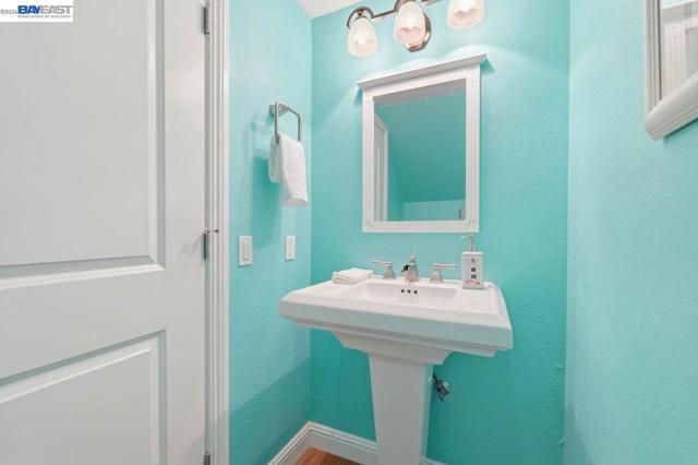 Image 31 of 40 For 2481 Palmira Pl