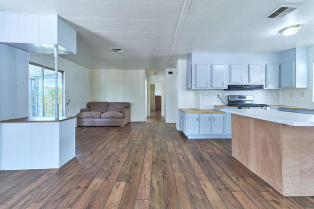 14777 Palm Drive, Desert Hot Springs CA: https://media.crmls.org/mediaz/922ee26b-e871-4457-9bd7-9cc7cfeaa41a.jpg