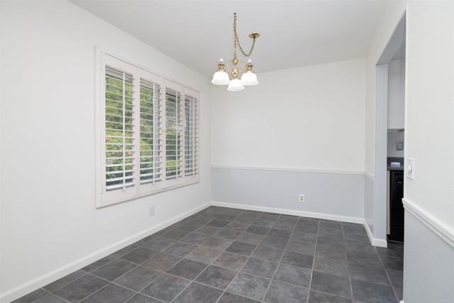 4402 Shearwater Way, Oceanside CA: https://media.crmls.org/mediaz/922f95d5-5a39-482a-b6f6-25b47e033828.jpg