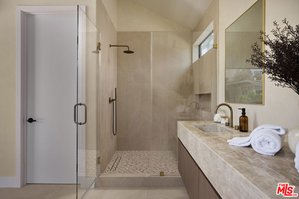 MLS #26856989 image #20