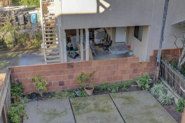 435 Brazil Avenue, San Francisco CA: https://media.crmls.org/mediaz/922fbe50-f892-4cac-a1cb-b5fb15744b41.jpg