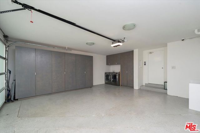 3055 Nichols Canyon Road, Los Angeles CA: https://media.crmls.org/mediaz/9230b5b8-576d-4059-90f5-838b78ad5acd.jpg