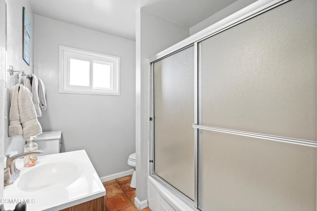 236 Granada Street, Camarillo CA: https://media.crmls.org/mediaz/923136d2-880a-4cb3-8298-704ec16be8a9.jpg