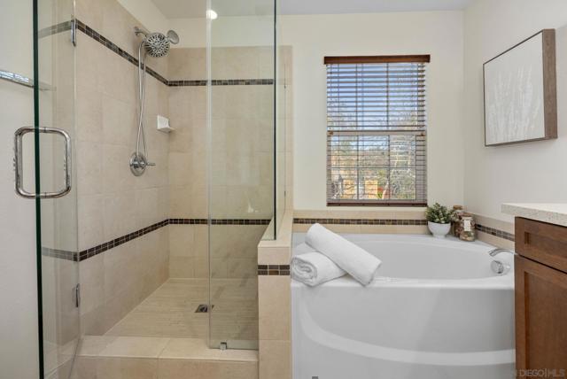 Image 26 of 48 For 3595 Glen Ave