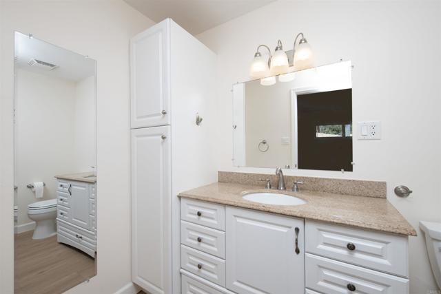 25311 Jesmond Dene Road, Escondido CA: https://media.crmls.org/mediaz/923259ae-b9c3-44e6-8375-0aef9322e03c.jpg