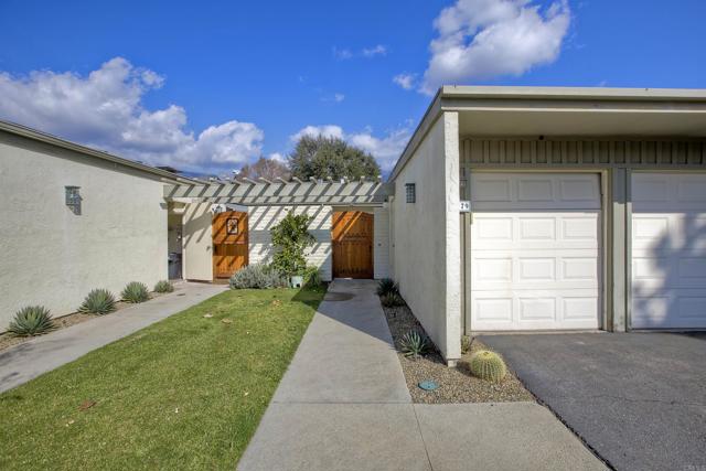 Detail Gallery Image 3 of 49 For 32579 Luiseno Circle Dr, Pauma Valley,  CA 92061 - 3 Beds | 3 Baths
