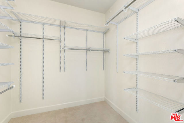 5670 Wilshire Boulevard, Los Angeles CA: https://media.crmls.org/mediaz/92342363-9977-4516-8a55-065094151e2b.jpg