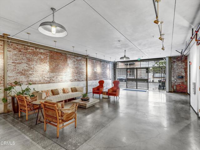 Detail Gallery Image 34 of 40 For 527 Molino St #110,  Los Angeles,  CA 90013 - 2 Beds | 1/1 Baths