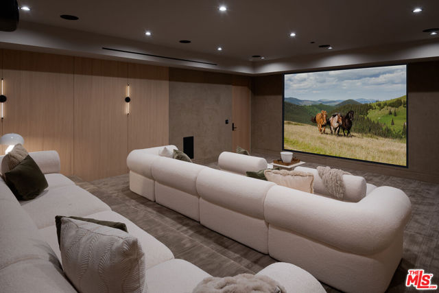 23615 Long Valley Road, Hidden Hills CA: https://media.crmls.org/mediaz/92357861-6a60-4fb2-b59c-15726337034f.jpg