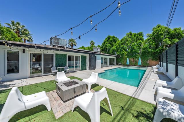 74135 Candlewood Street, Palm Desert CA: https://media.crmls.org/mediaz/9235e8e2-75ef-4dd5-bff1-655d087ccba1.jpg