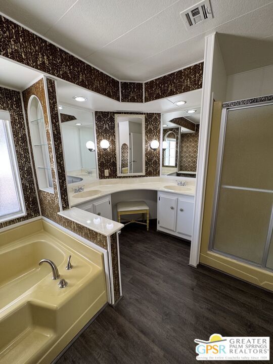 345 San Domingo Drive, Palm Springs CA: https://media.crmls.org/mediaz/9236b635-0ff0-492b-b4c9-f62b8af3fbf1.jpg