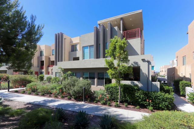 126 Cadence, Irvine CA: https://media.crmls.org/mediaz/92386731-bc13-4168-b6fa-4db2b486af92.jpg