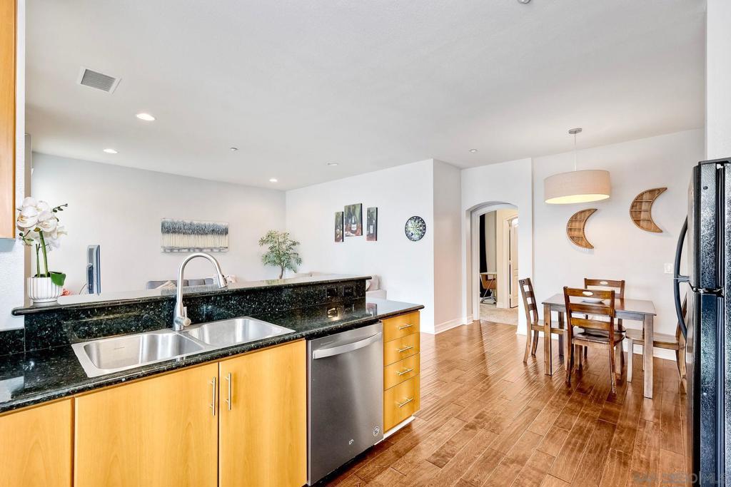 1225 Island Ave - photo 6