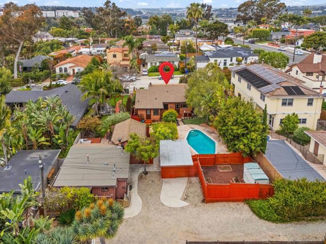 4573 4575 Massachusetts St, San Diego CA: https://media.crmls.org/mediaz/92393929-03bc-496e-944f-e22ba27d640a.jpg