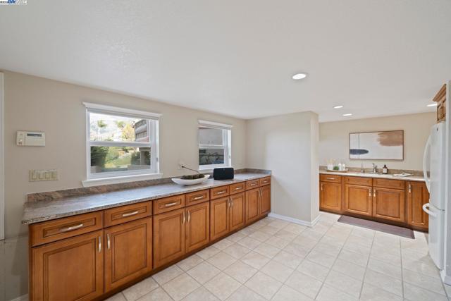 46925 Aloe Court, Fremont CA: https://media.crmls.org/mediaz/923a2b6b-8cad-46d9-80cf-58d46acb295a.jpg