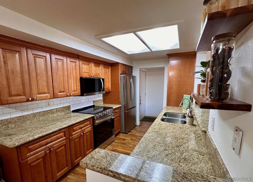 1020 Washington - photo 8