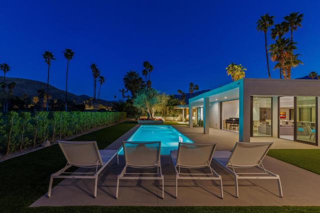 2290 S Yosemite Drive, Palm Springs CA: https://media.crmls.org/mediaz/923d127b-958c-498a-9a53-5786c1a1f719.jpg