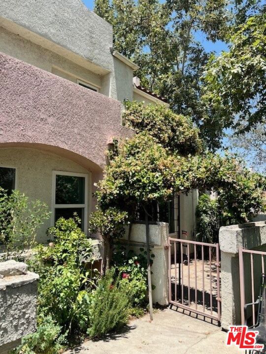 12411 Osborne Street, 51 photo 4