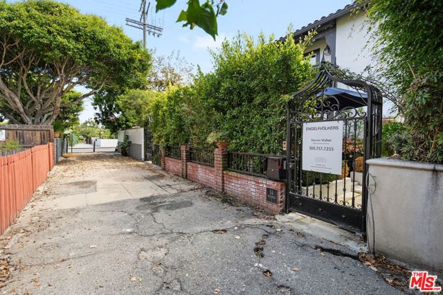 34 Buccaneer Street, 1A photo 39