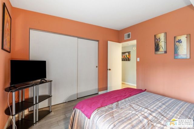 648 S Roxbury Drive, Palm Springs CA: https://media.crmls.org/mediaz/924032cc-5fe7-4a6e-9eed-0c61304c8e33.jpg