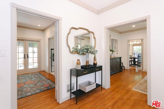 2055 Outpost Drive, Los Angeles CA: https://media.crmls.org/mediaz/92407715-1074-4e2c-9ed3-9a7b4c89e434.jpg