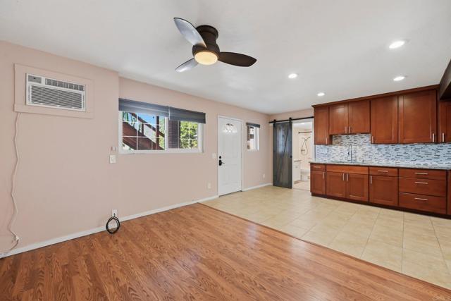 Image 12 of 25 For 1031 Country Club Drive