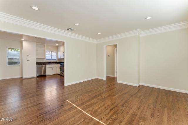 Detail Gallery Image 13 of 34 For 420 Violet Ave #C,  Monrovia,  CA 91016 - 2 Beds | 2 Baths