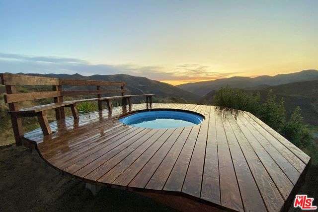 34550 Mulholland Highway, Malibu CA: https://media.crmls.org/mediaz/92432940-ad37-4948-b22c-c6b4dd8338de.jpg