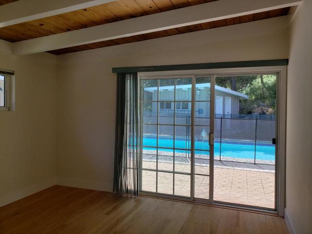 528 Moraga, Orinda CA: https://media.crmls.org/mediaz/92438160-926d-4266-964f-771519b1b5cd.jpg