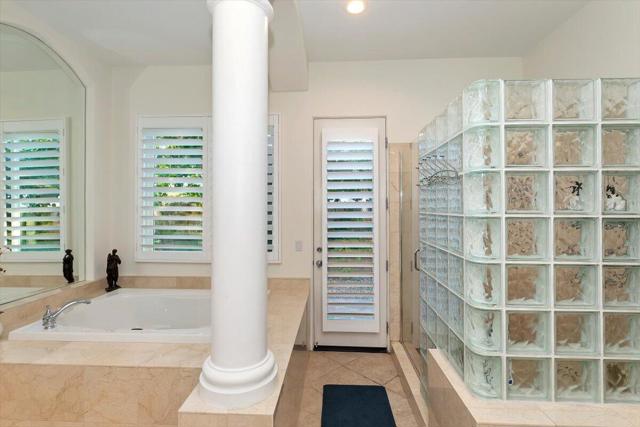 50 Toscana Way E, Rancho Mirage, CA 92270