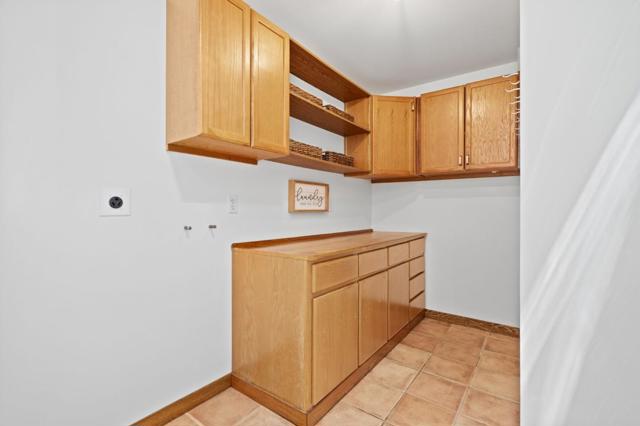 1780 Edgewood Road, Redwood City CA: https://media.crmls.org/mediaz/9244014e-df93-4603-b58d-30ab31a717e0.jpg
