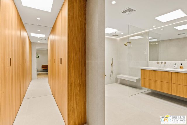 2264 Oakcrest Drive, Palm Springs, CA 92264