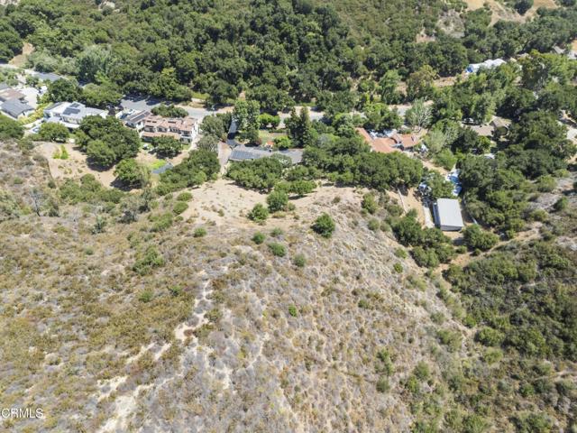 2547 Stokes Canyon Road, Calabasas CA: https://media.crmls.org/mediaz/92449020-57aa-410d-8017-6112c43cbbfe.jpg