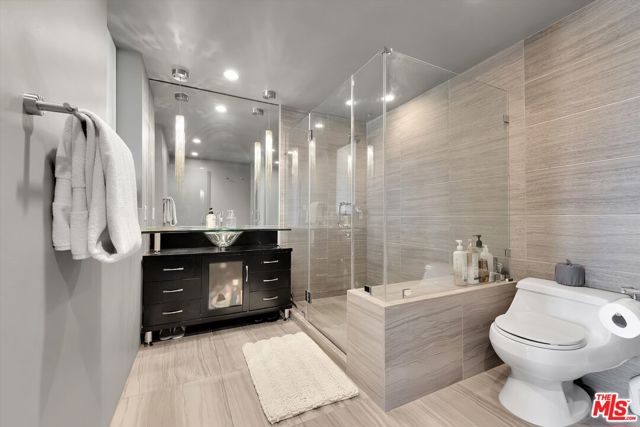 1155 N La Cienega Boulevard, West Hollywood CA: https://media.crmls.org/mediaz/9244e32f-d669-48be-82d5-000064e58b9a.jpg