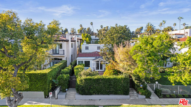 12315 Gorham Avenue, Los Angeles CA: https://media.crmls.org/mediaz/9244e974-43e3-4604-96a9-1130432843a9.jpg