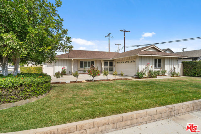 1690 Loma Drive photo 4