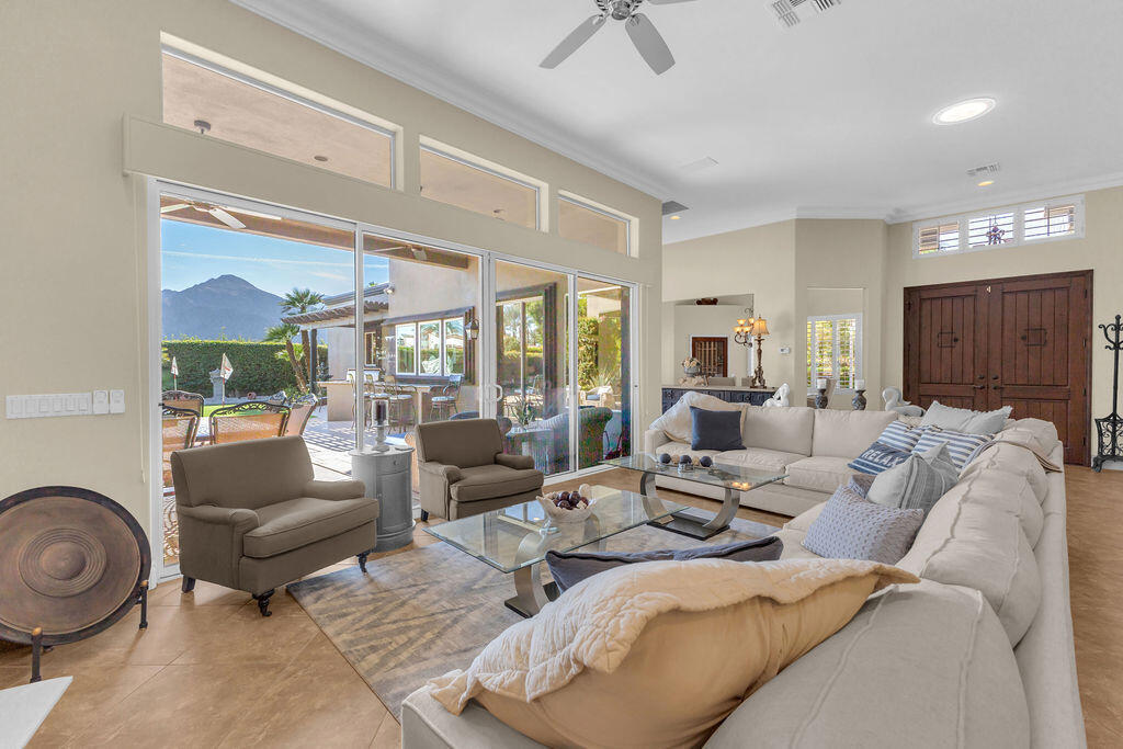 MLS #219138315DA image #3