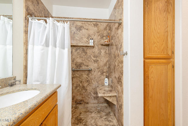 Detail Gallery Image 10 of 14 For 148 Beach Side Ct, Ventura,  CA 93001 - 2 Beds | 2/1 Baths
