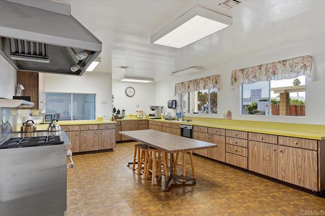 Detail Gallery Image 36 of 39 For 2280 E Valley Pkwy #4,  Escondido,  CA 92027 - 2 Beds | 2 Baths