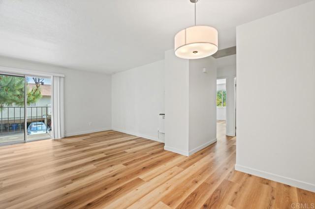 7837 Camino Tranquilo, San Diego CA: https://media.crmls.org/mediaz/92494e41-cd48-4777-95c5-42e6610f4ac9.jpg