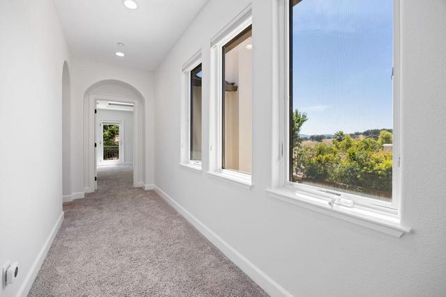 2953 Pebble Beach Circle, Fairfield CA: https://media.crmls.org/mediaz/924afef8-0463-4fed-838b-56d98124edbb.jpg