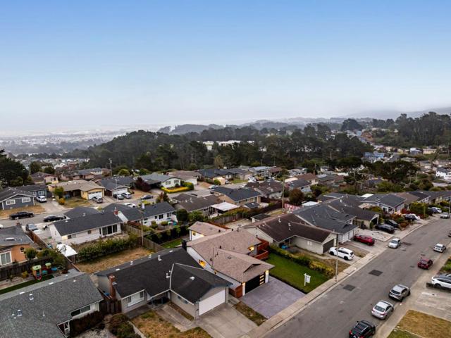 2521 Sherwood Drive, San Bruno CA: https://media.crmls.org/mediaz/924b26e7-70ac-4566-abe3-e8c22cb2b090.jpg