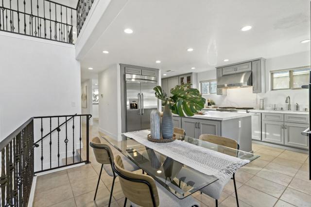 303 Lakeview Way, Redwood City CA: https://media.crmls.org/mediaz/924b3997-63ef-475c-be7b-eeb4007b0b89.jpg