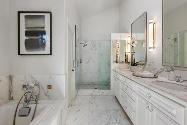 130 Stonehedge Road, Hillsborough CA: https://media.crmls.org/mediaz/924b625f-c809-4f04-958e-c55712b32ac0.jpg