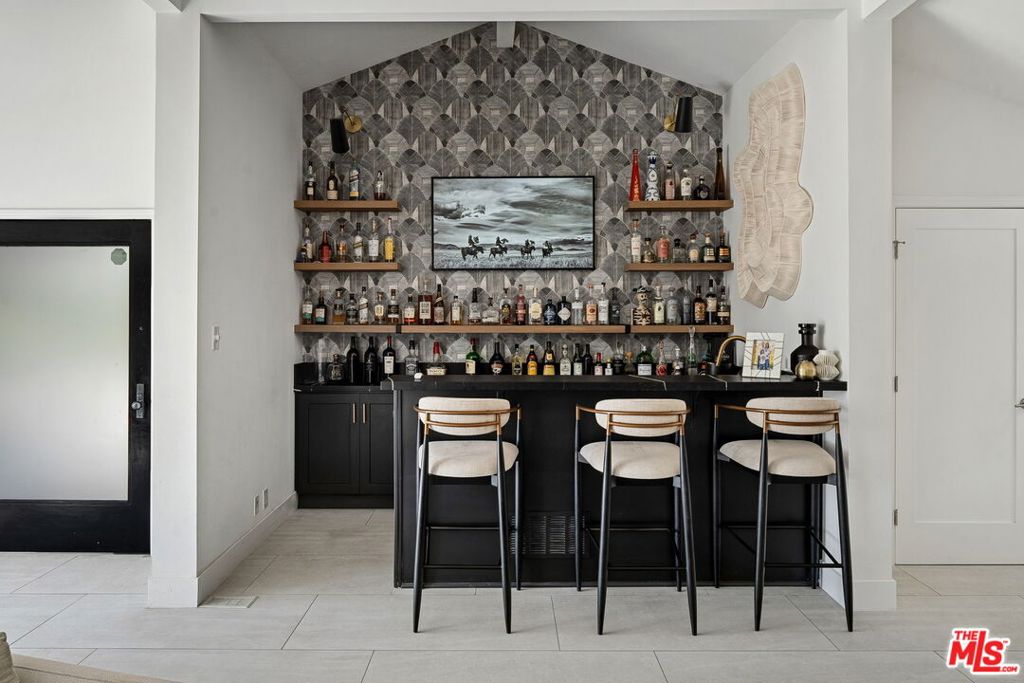 MLS #25556461 img 34