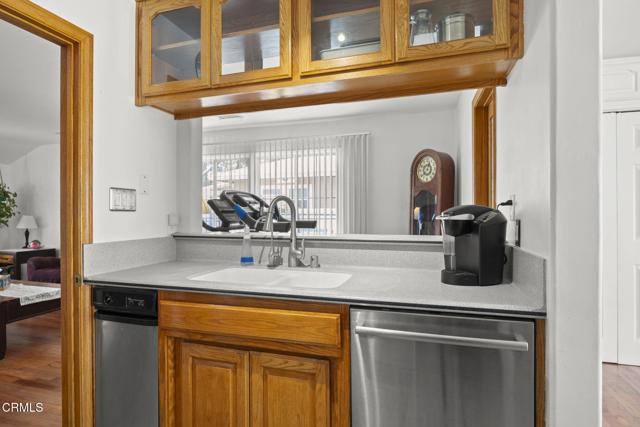 1213 Doris Avenue, Oxnard CA: https://media.crmls.org/mediaz/924bd55b-c33c-491e-9bd1-3de525c0bd66.jpg