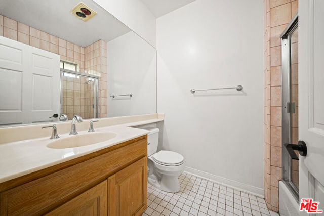 4144 Colfax Avenue photo 49