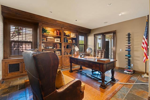 6937 CORTE LANGOSTA, Carlsbad CA: https://media.crmls.org/mediaz/924c8b79-5d37-4ec7-aed5-a43a2cd5ec7d.jpg
